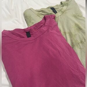Lot of 2 lululemon mens fundamental shirts size large